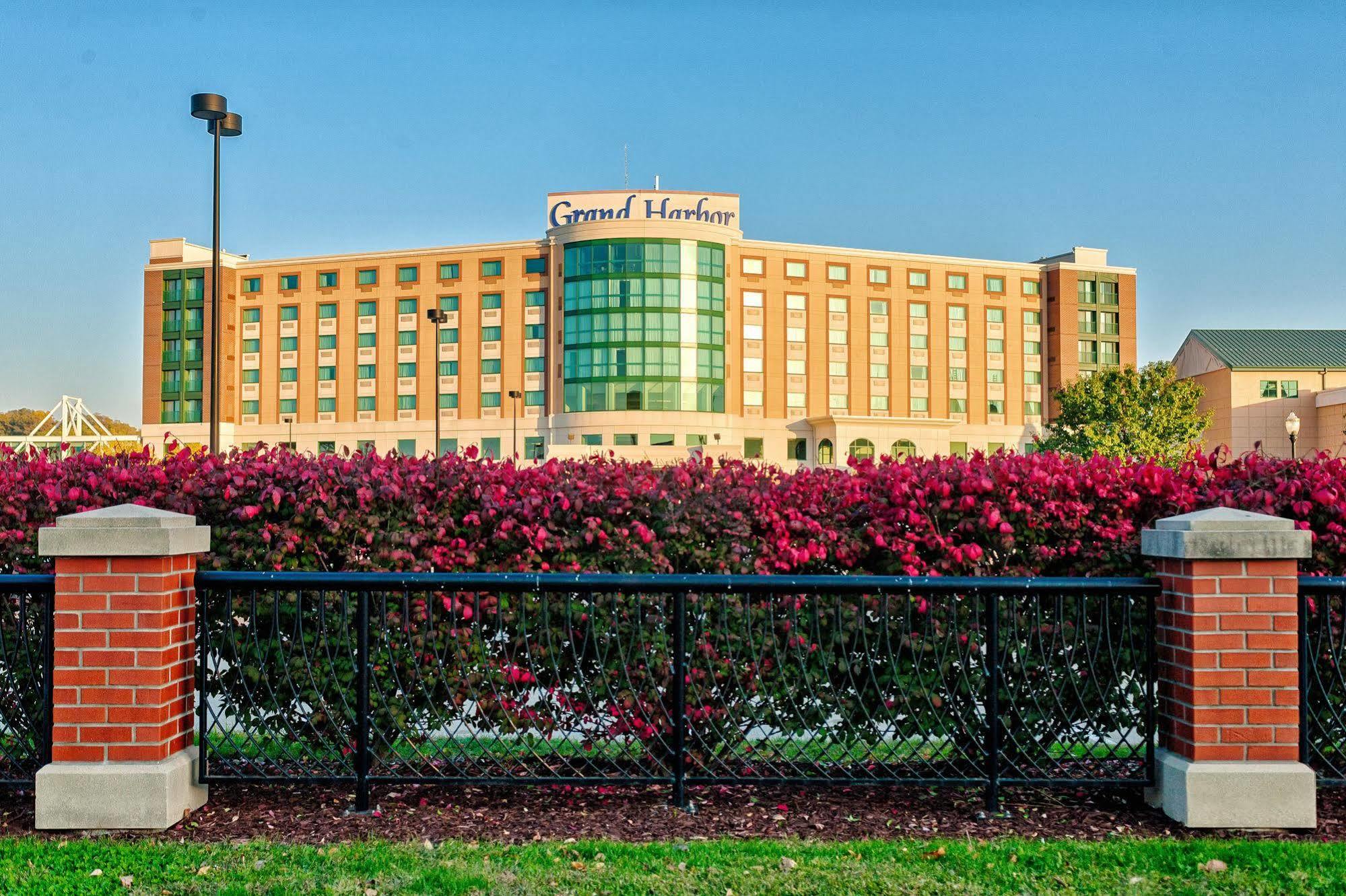 Grand Harbor Resort Dubuque Exterior photo